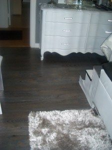 self adhesive vinyl floor planks